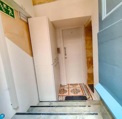 Cove 532 By Savynomad Harbour Residences Wow View