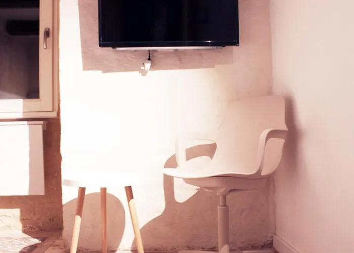 Cove 532 By Savynomad Harbour Residences Wow View